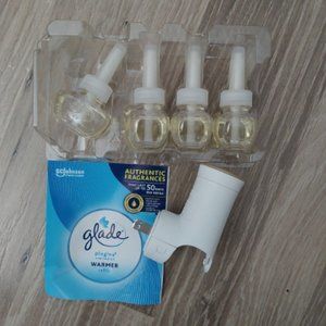 Glade Plug In Warmer with scented oil refills Four Cashmere Woods